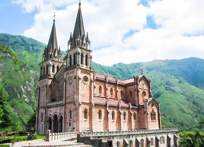 Cuáles son los sitios más bonitos para ver en Lagos de Covadonga
